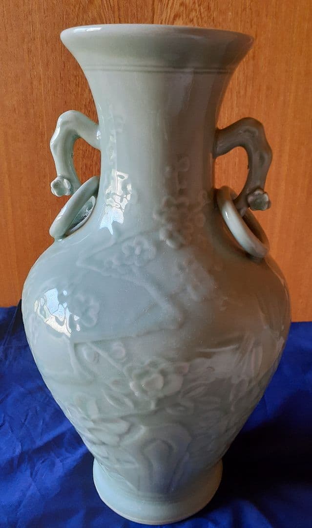 値下げしました！中国美術　龍泉窯　青磁　美品　花瓶