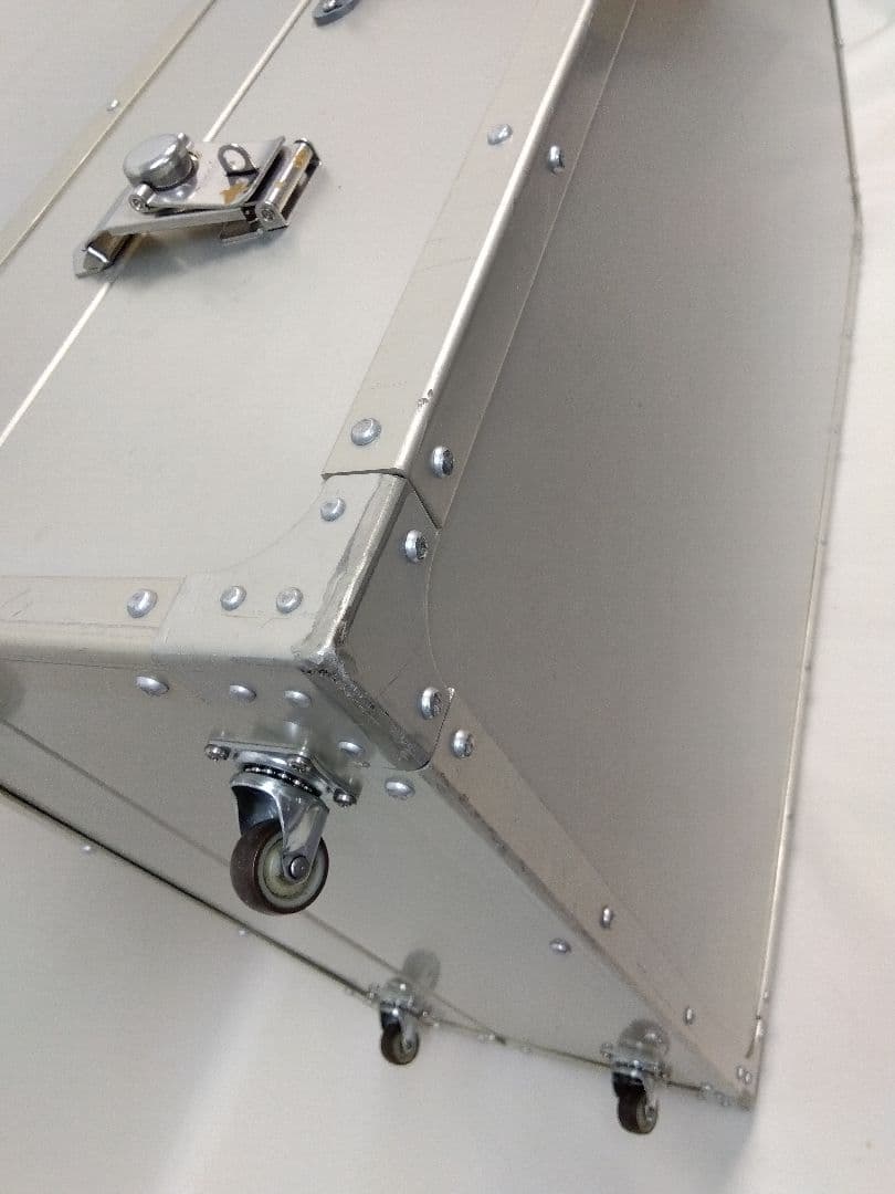 アルミトランク　アルマイト加工　日本製　大型サイズ　アルミ製