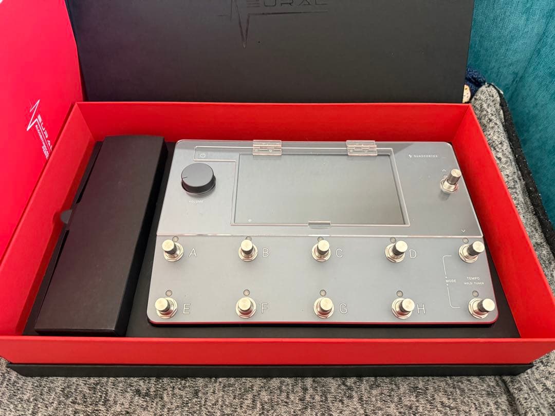 【Quad Cortex／クアッドコアテックス】アクリル付！2025年購入品！