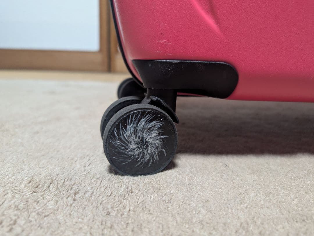 子供が乗れる　キャリーケース