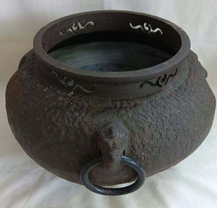 電気式火鉢　風炉型電熱器　茶道具　コード式火鉢　取り外し可能　アンティーク鋳鉄製