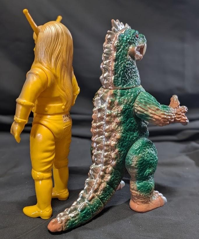 マグマ大使＆灼熱怪獣アロン・大恐竜（ブルマァク復刻）ソフビフィギュア２体セット