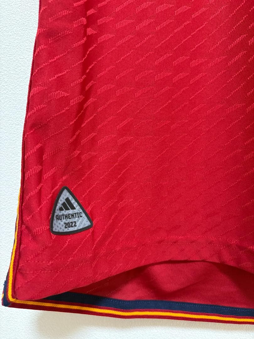 スペイン 代表2022ホーム オーセンティック ユニフォーム、セルヒオ・ブスケツ