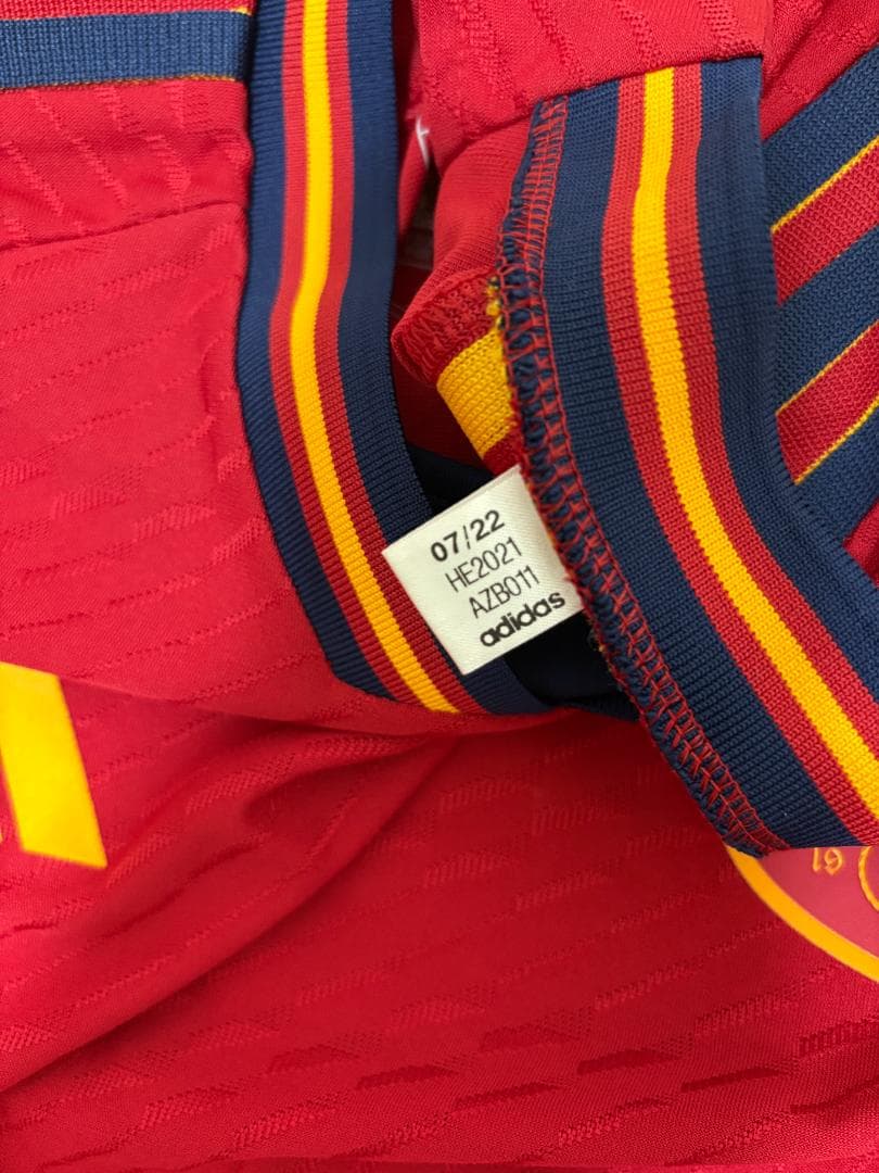 スペイン 代表2022ホーム オーセンティック ユニフォーム、セルヒオ・ブスケツ