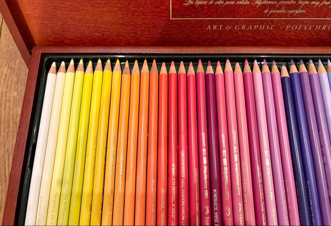 ファーバーカステルの木箱入り色鉛筆100色