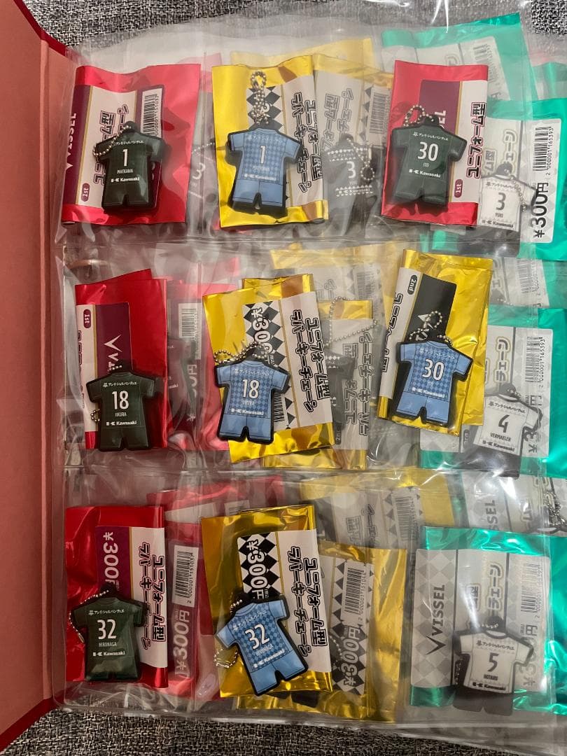 ヴィッセル神戸 2021ユニフォーム型ラバーキーチェーン コンプリートセット