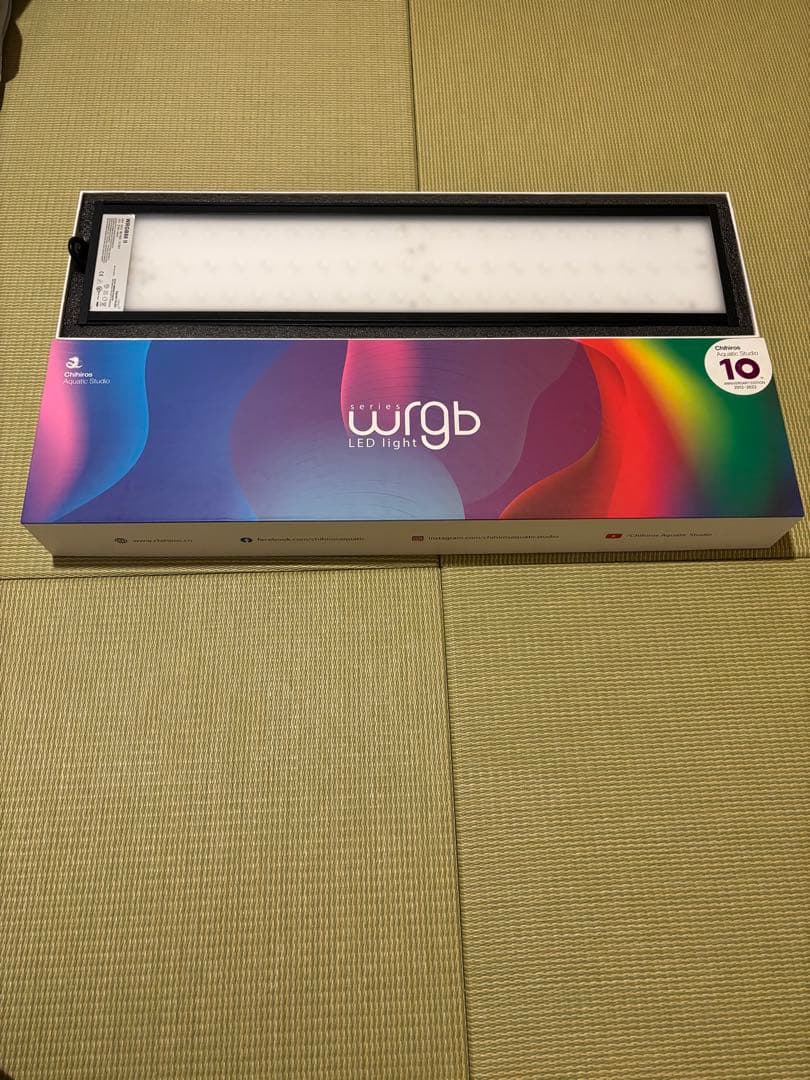 Chihiros WRGB2 60 10周年モデル　シェード＋吊下げ金具付き