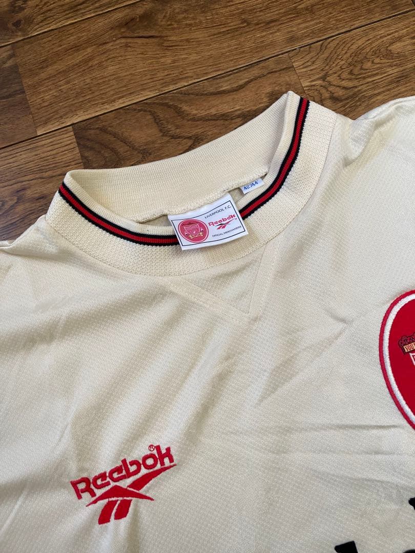 リヴァプール　ユニフォーム