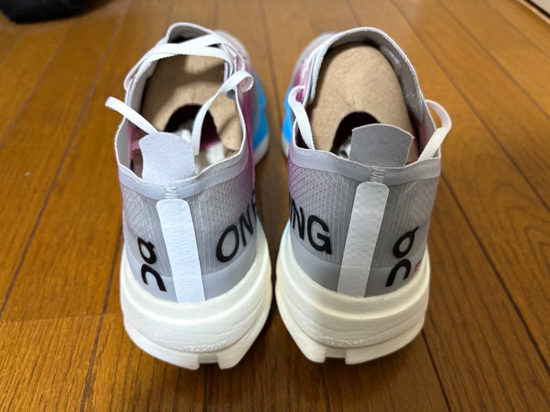 【新品正規品】早い者勝ち！大特価！クラウドブーム　ストライク 26.0cm