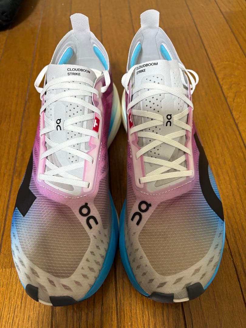 【新品正規品】早い者勝ち！大特価！クラウドブーム　ストライク 26.0cm