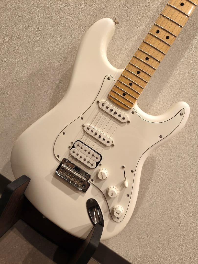 Fender Player Stratocaster HSS 75周年記念モデル