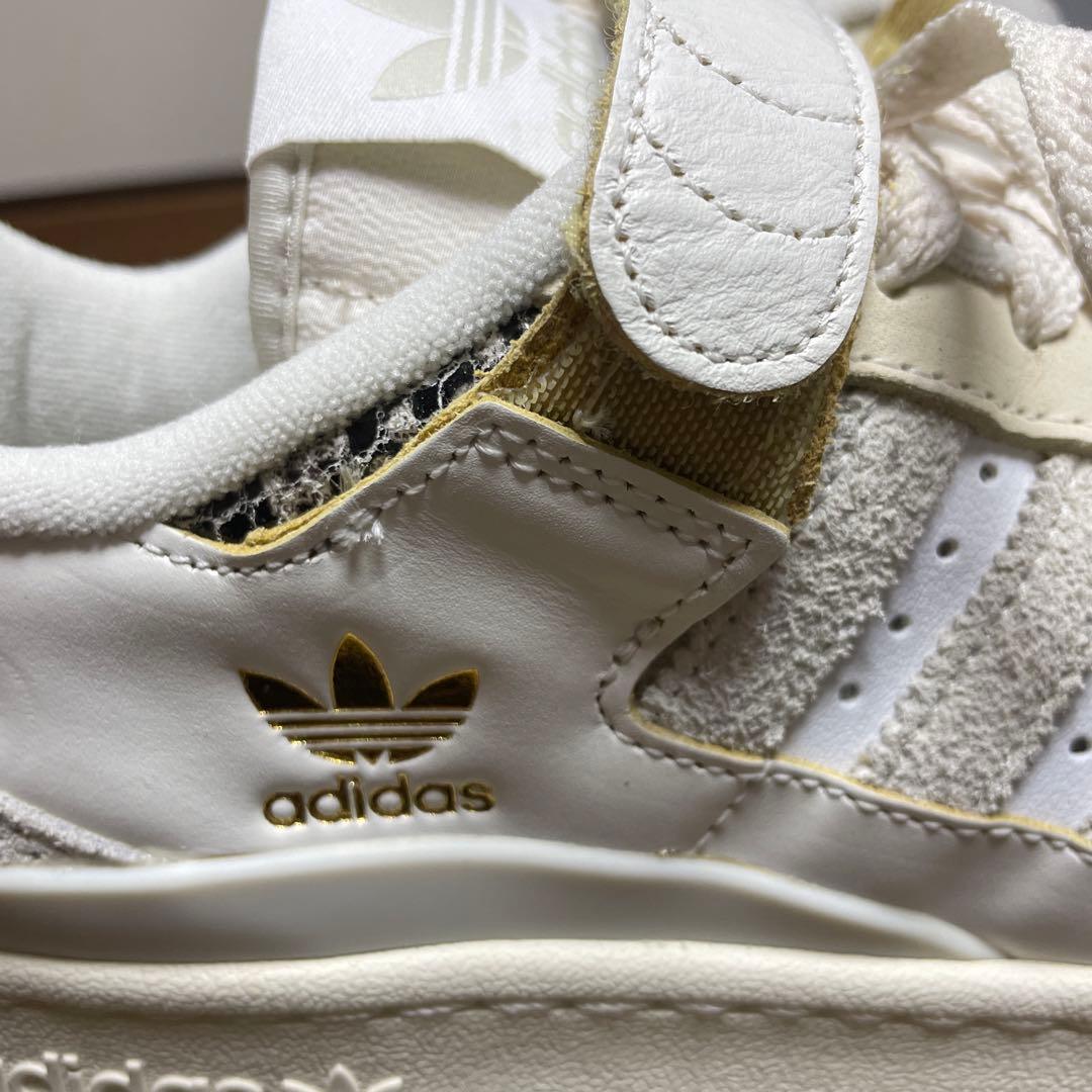 SNS × adidas forum 84 スニーカー