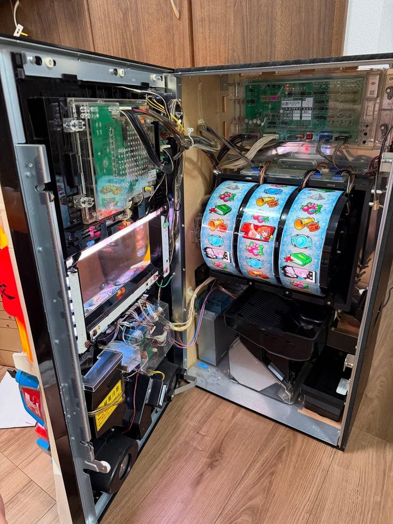 涼宮ハルヒの憂鬱　パチスロ実機 Aスロット購入 家庭用電源対応 音量調節可