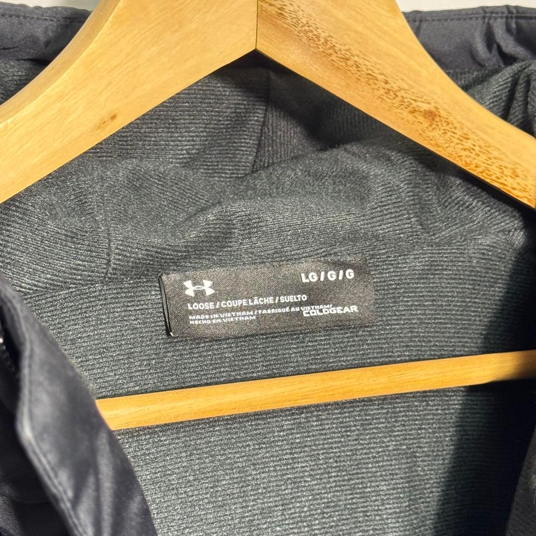 131【美品】アンダーアーマー　ベンチコート　メンズL