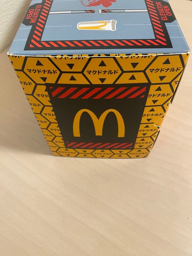 マクドナルド　エヴァンゲリオン　ドラクエ　スライム　アスカ