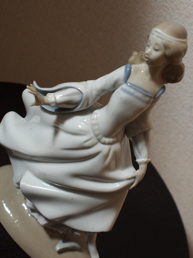 リヤドロ 　シンデレラ　フィギュリン　LLADRO 　陶磁器　美品