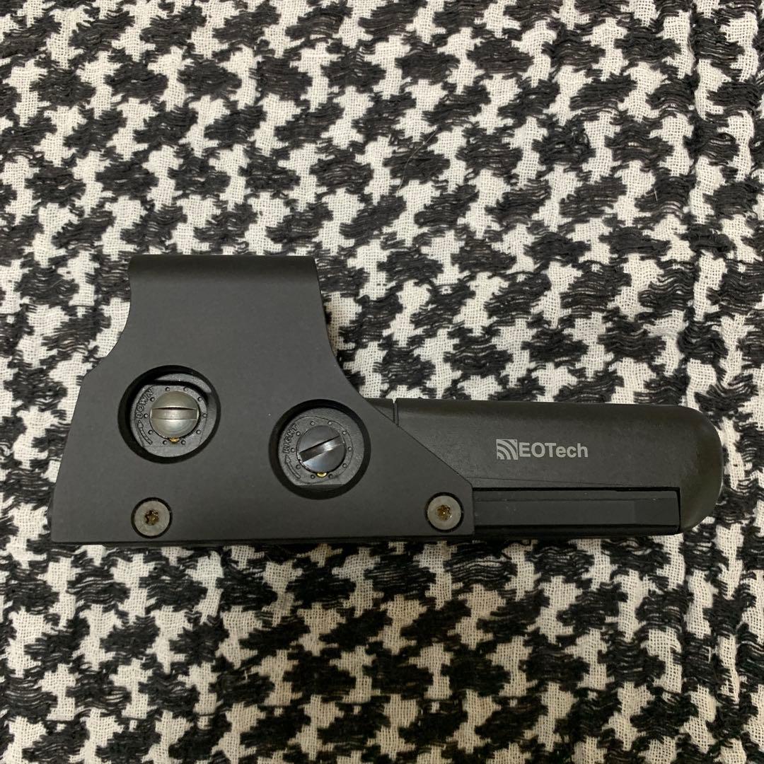 TOSHIさん用　EOTECH 552ホロサイト　レバー&レンズカバー付
