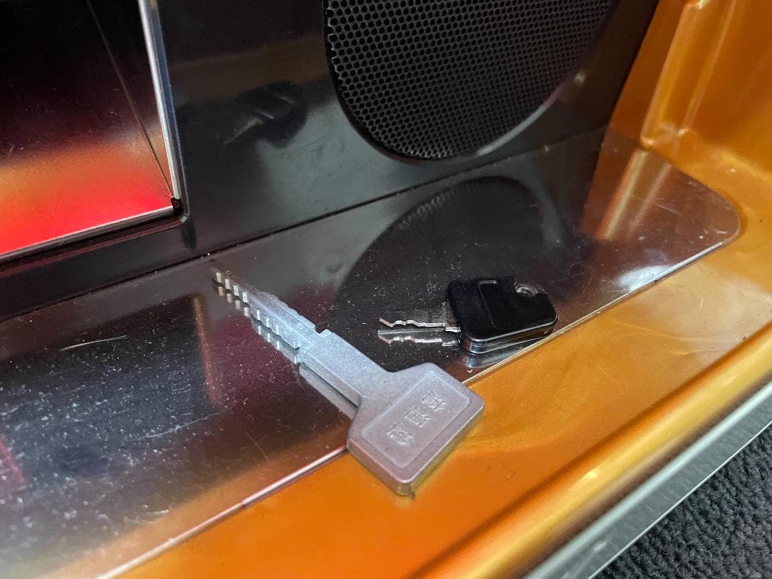 パチスロおそ松さん ～驚～ 実機 パチスロ スロット 不要機付