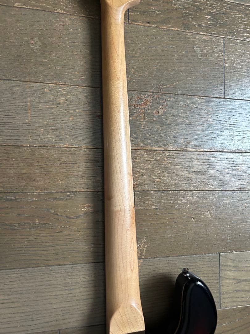 【美品】サンバースト ジャズベーススタイル　ピックアップ交換済