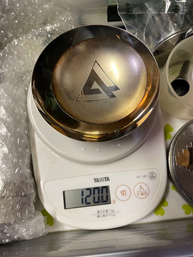 純銀製の杯と純銀細工の銀部分