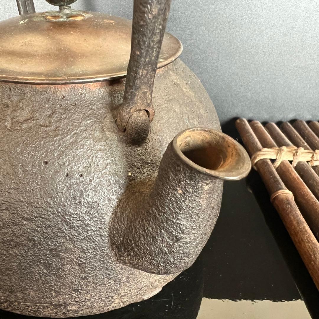 小泉仁左衛門 底部に仁左衛門刻印あり　釜 鉄瓶