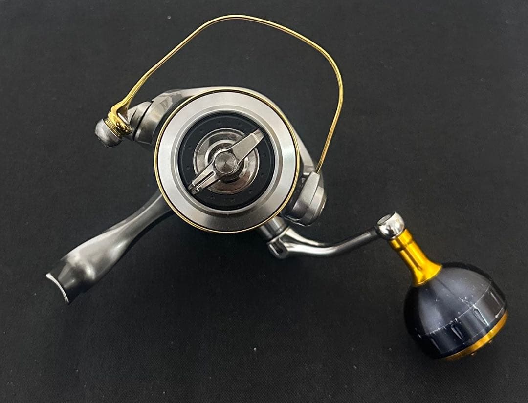 TWINPOWER 4000XG リール