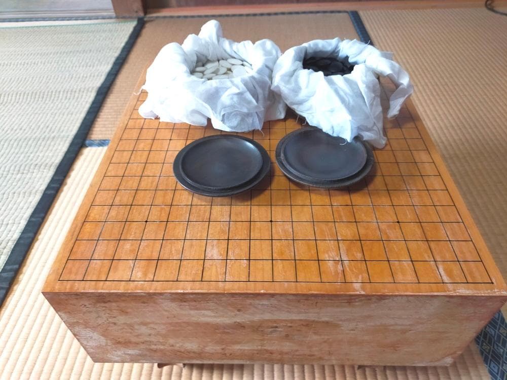 木製囲碁碁盤と碁石セット