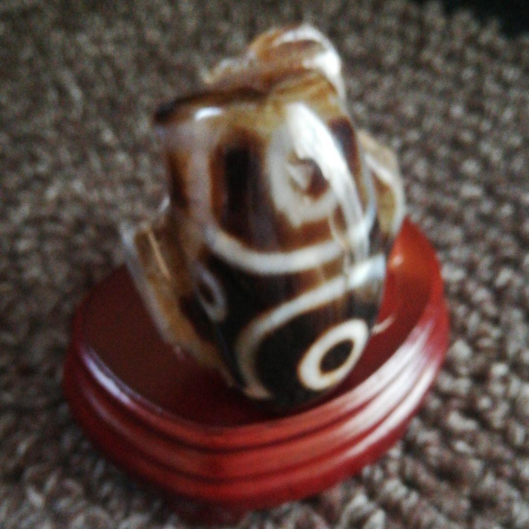 チベット仏教大きめ天然メノウ専用台座付き