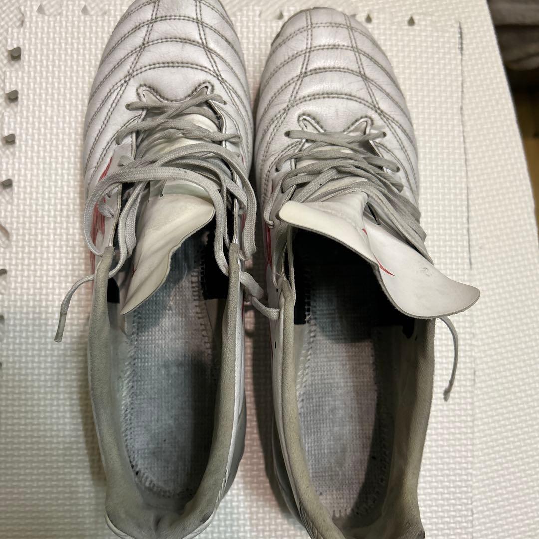 Mizuno Morelia サッカーシューズ ホワイト/レッド