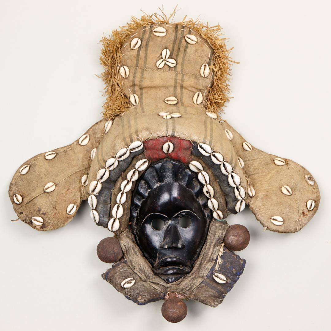 アンゴラ共和国 チョクウェ族 ムカンダ マスク