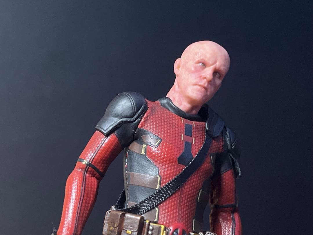 デッドプールフィギュア Thunder Toys 1/12