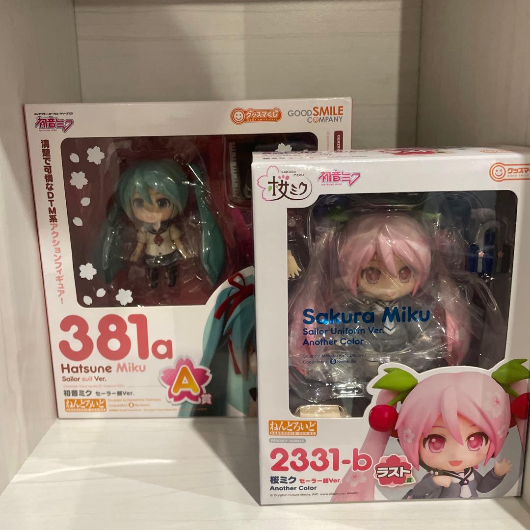 初音ミク & 桜ミク ねんどろいどフィギュアセット