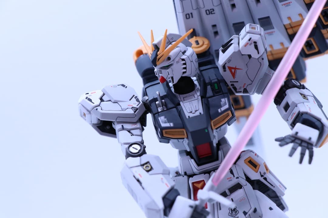 RG 1/144 νガンダム 【改修 塗装 完成品】