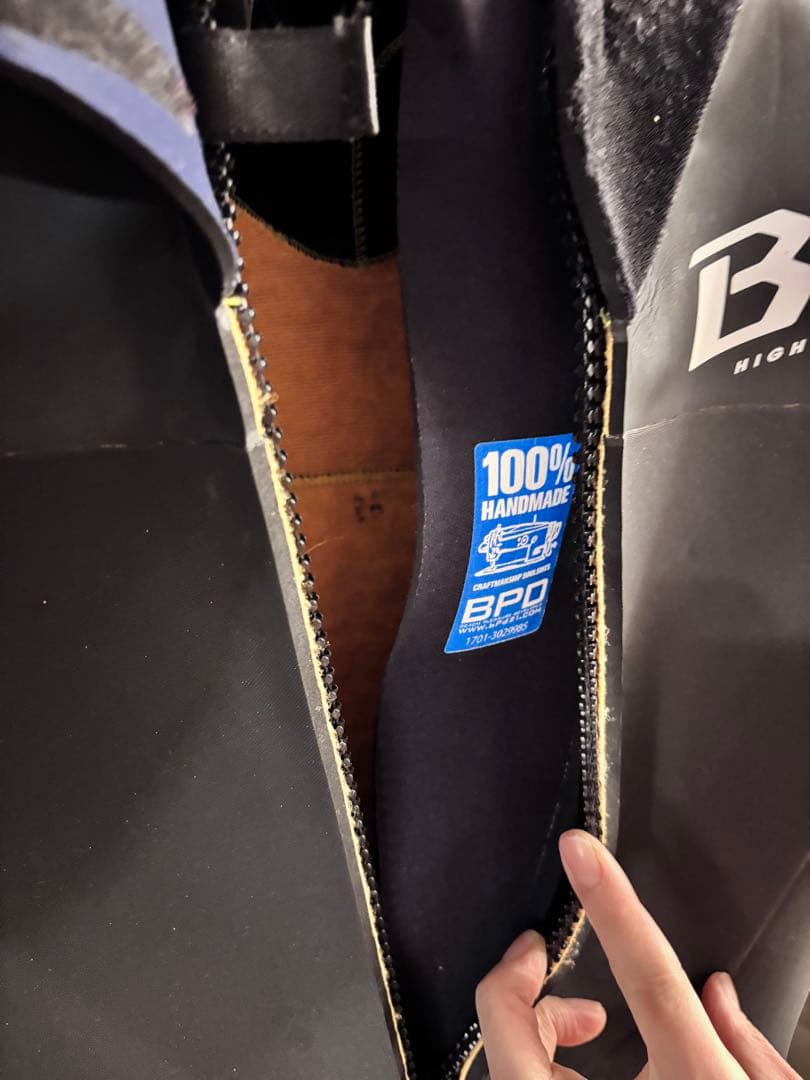 ウェットスーツ　BeWET Wetsuits