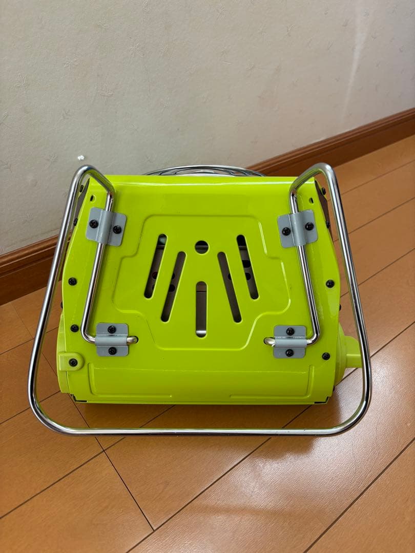 岩谷産業　カセットガス　アウトドアヒーター　CB-0D1 グリーン