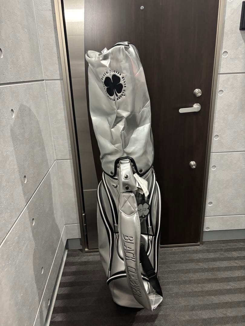 ブラッククローバー ゴルフ シルバー キャディバッグ 9.0型 BA5KNC20
