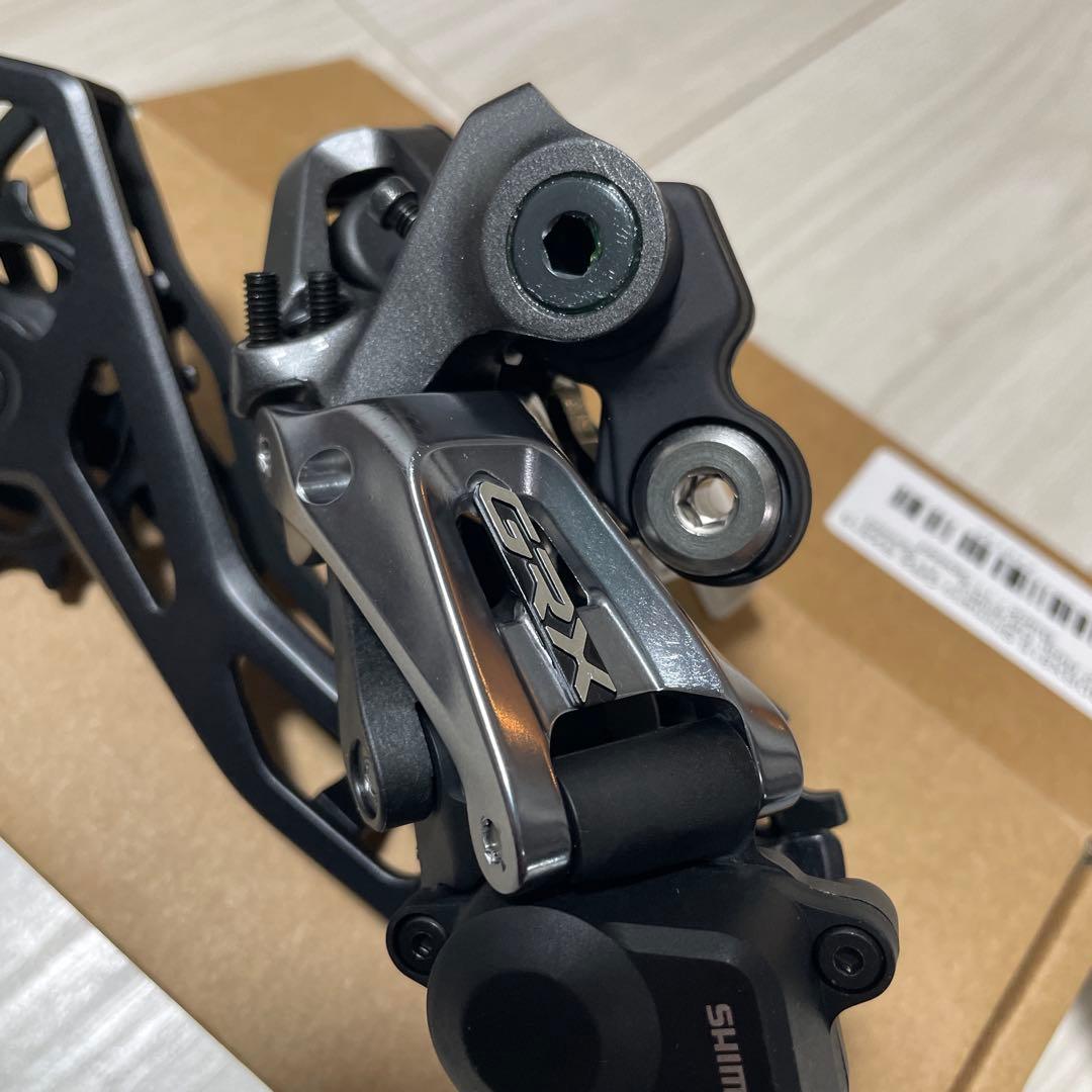 新品 Shimano GRX RX815 di2リアディレイラー