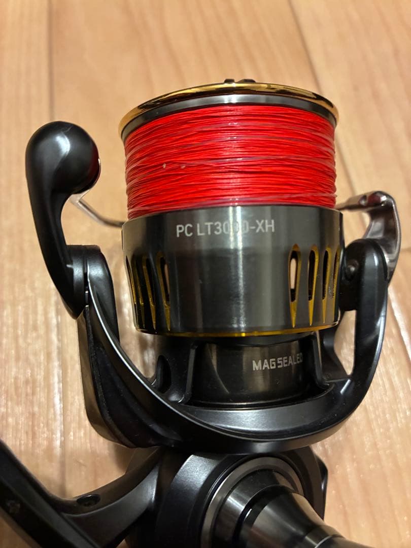 最終値下ダイワ23 エアリティ PC LT3000-XH