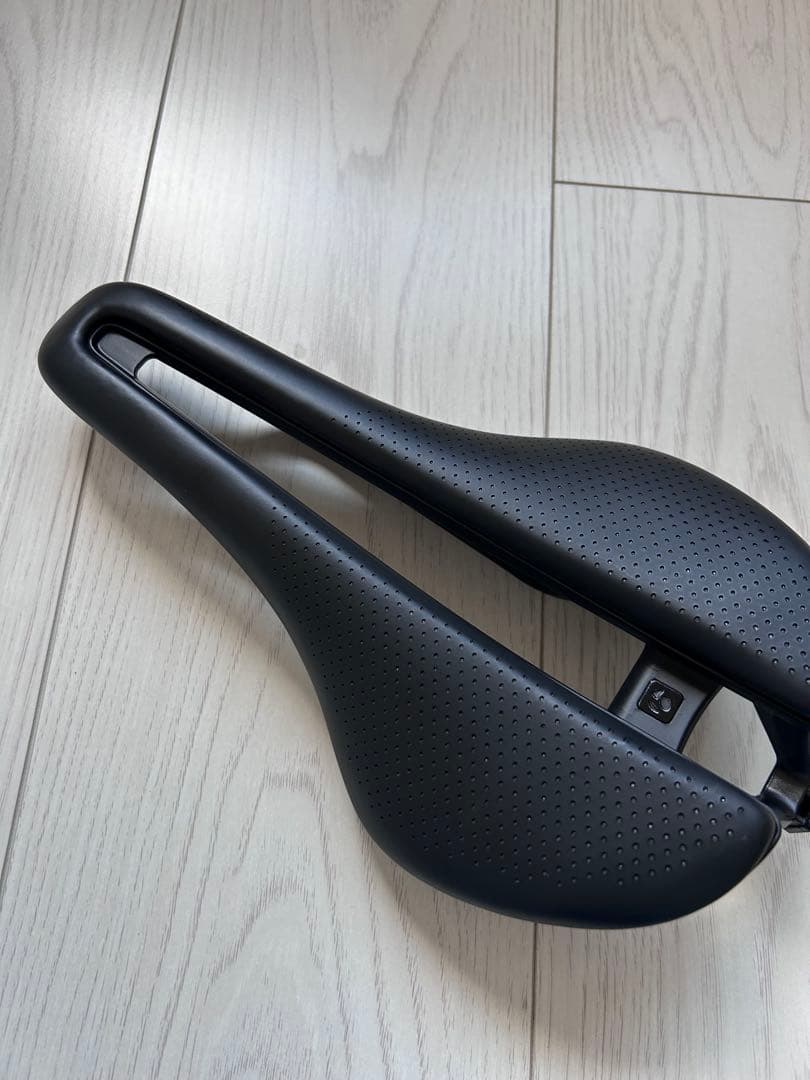 h*i様 BONTRAGER AEOLUS PRO 145mm カーボンレール