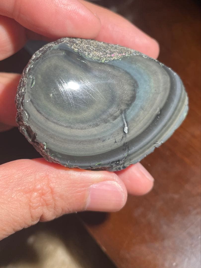 十勝石玲瓏　複合色レインボーオブシディアン