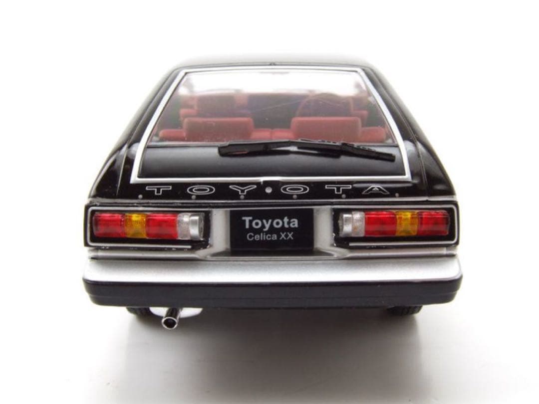 WHITEBOX トヨタセリカXX 1978 マンハッタン 1/24 外箱破損