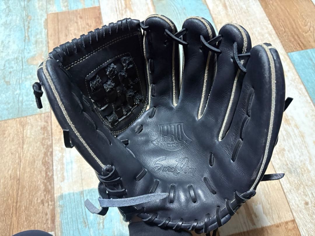 シュアプレイ☆一般軟式投手用（使用回数少ない）キレイです。