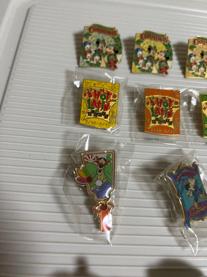 ディズニー、ミッキー、チップ、デール非売品ピーンズ