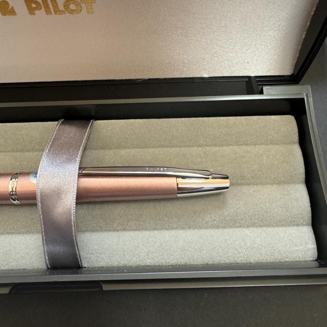 パイロット　万年筆　キャップレスデシモ　シャンパンピンク