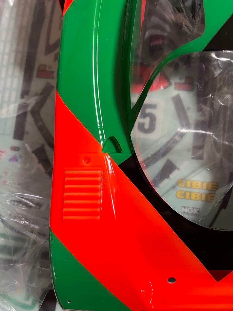 タミヤ　塗装済787bボディ