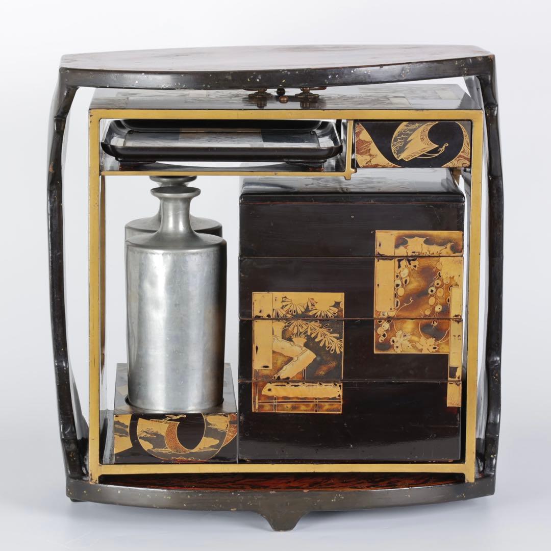 漆塗金蒔絵 野弁当 野点 花見重 重箱 錫製徳利 台付 骨董 古美術漆器 漆