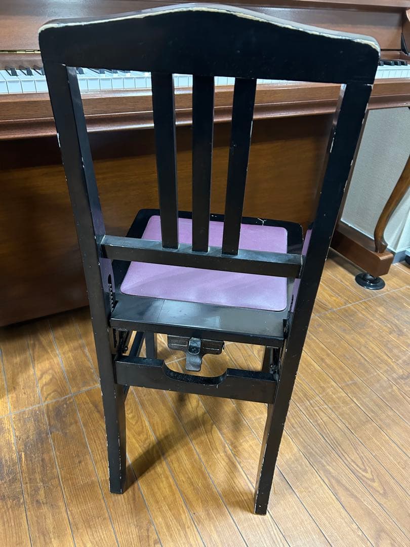 トムソン椅子　背もたれ付きピアノ椅子　メーカー不明