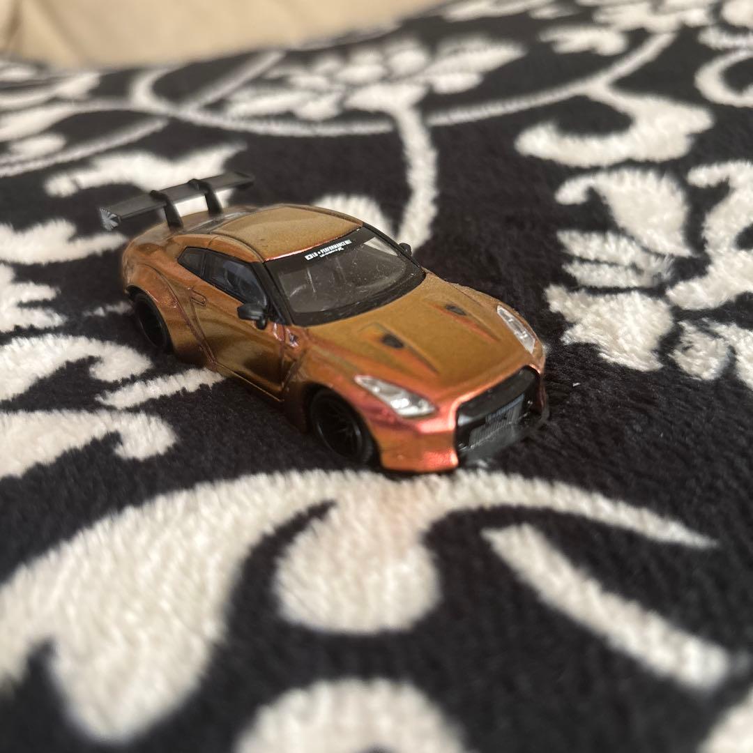 MINI GT 1/64 リバティーウォーク　LBWK GT-R ランボルギーニ