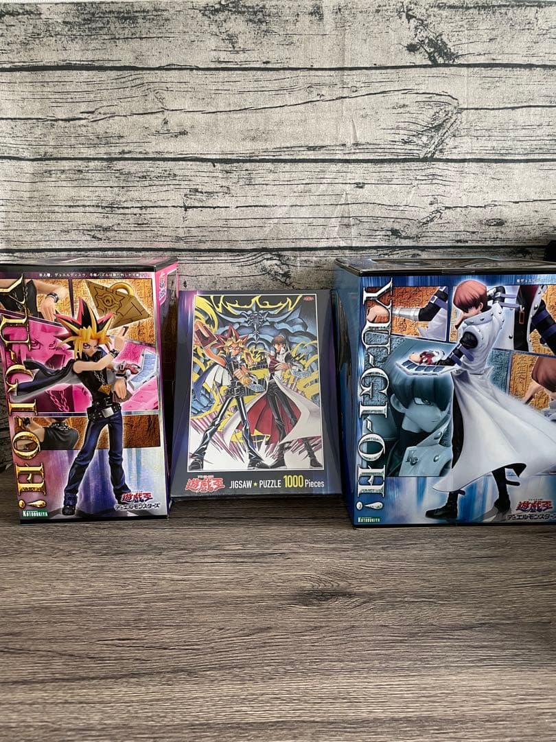 送料無料　新品未開封　遊戯王 フィギュア　激レアパズル　セット