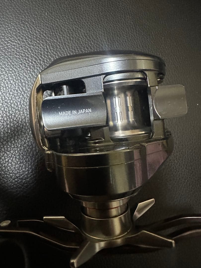 DAIWA 7.9 ベイトリール